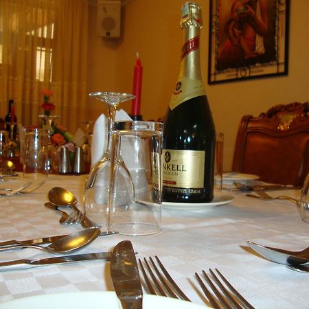 Hennessis Hotel Nairobi Zewnętrze zdjęcie