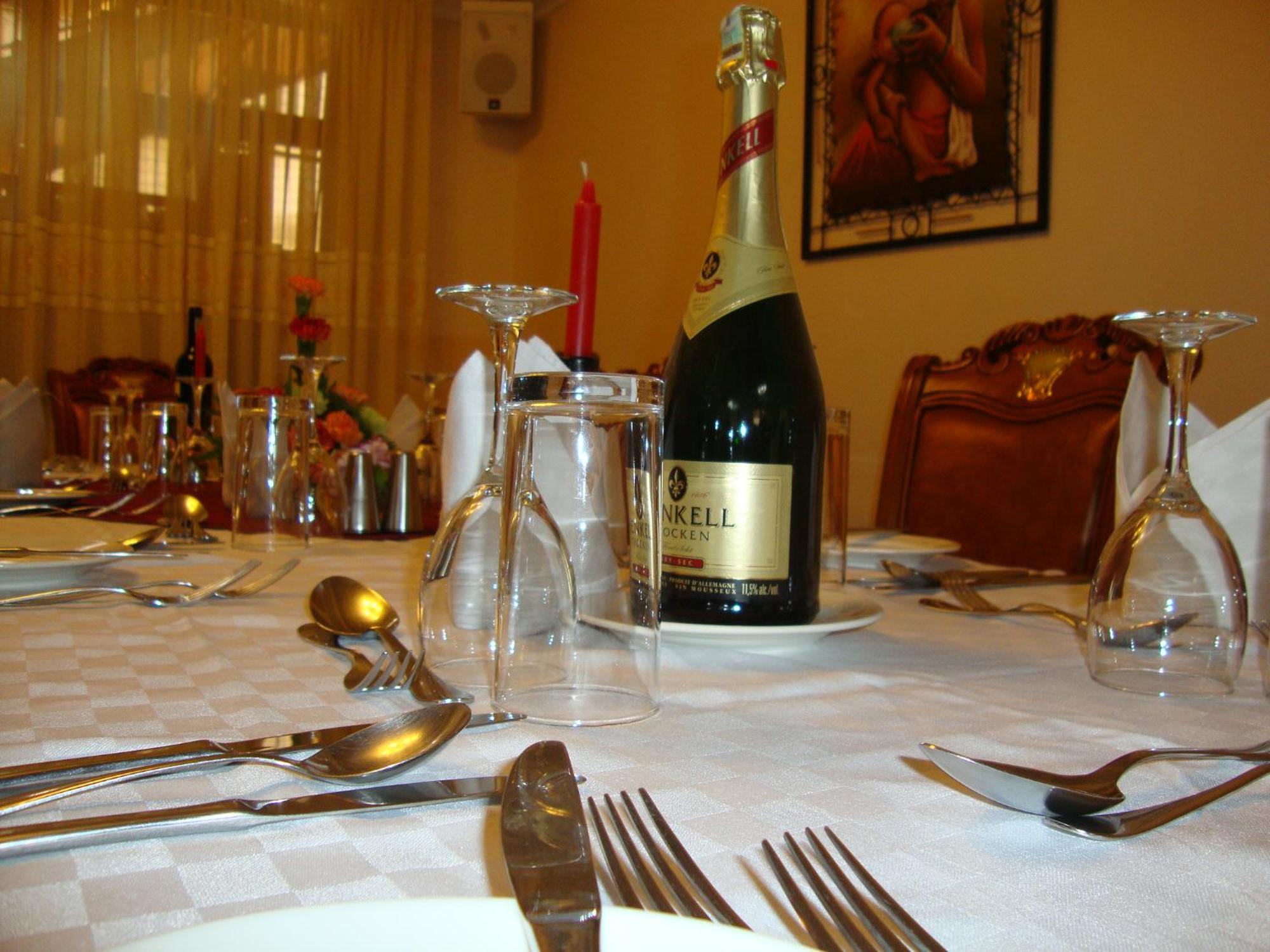 Hennessis Hotel Nairobi Zewnętrze zdjęcie